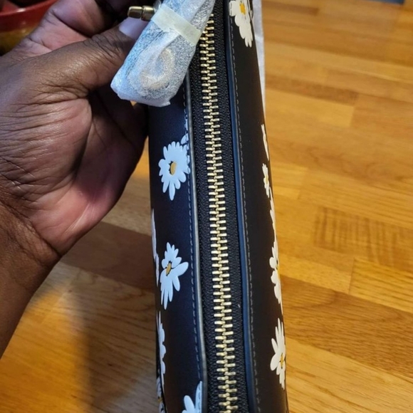 Coach Swinger 20 Floral Print Shoulder Bag With Tea Rose Bag Charm - Picture 3 of 10